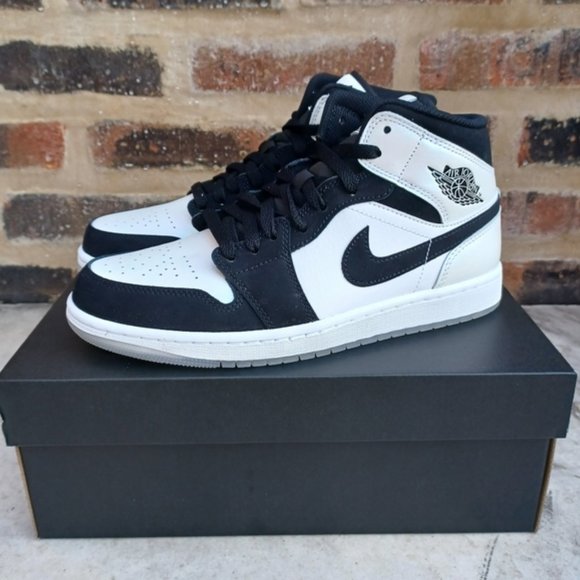 Nike Air Jordan 1 Mid "Diamond" Iridescent Sneakers Shoes - Picture 6 of 13